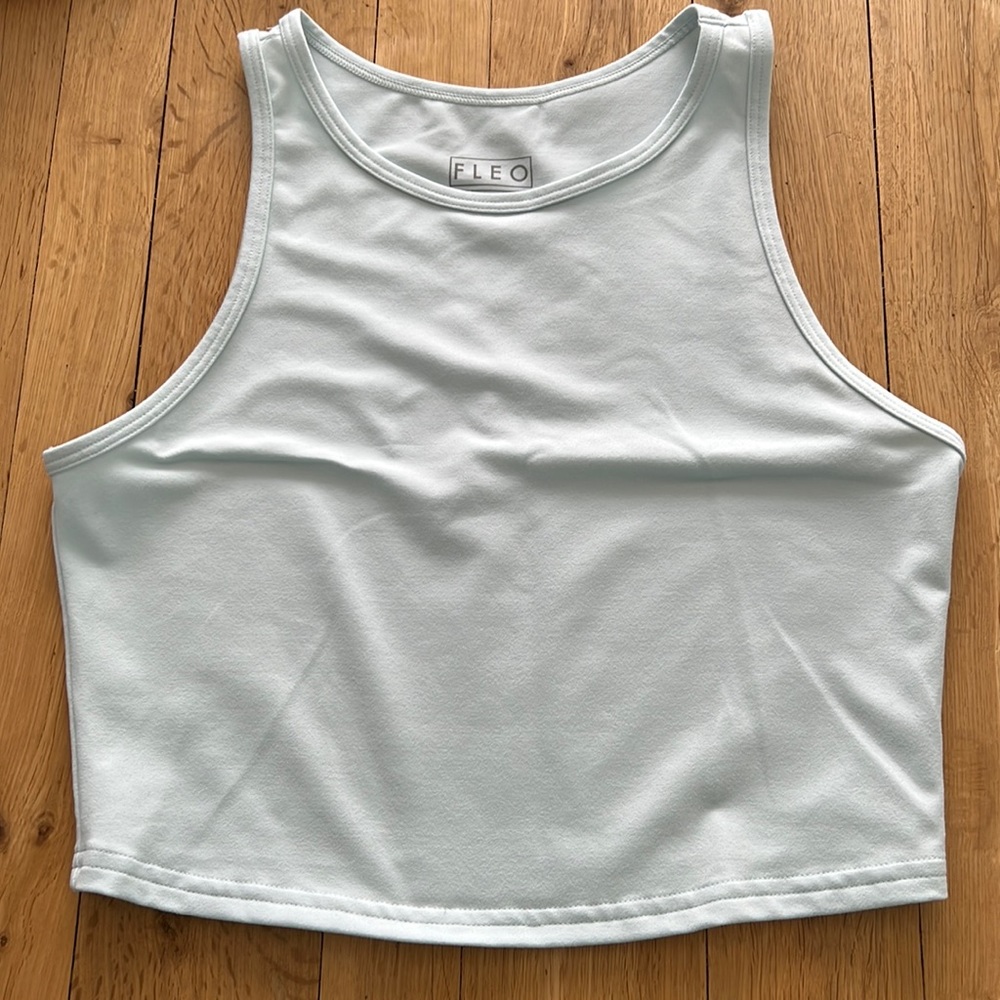 Fleo Up Tempo Crop - Medium